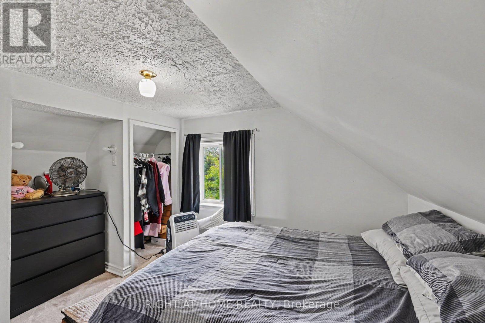 4006 Dunrobin Road Property Photo 15