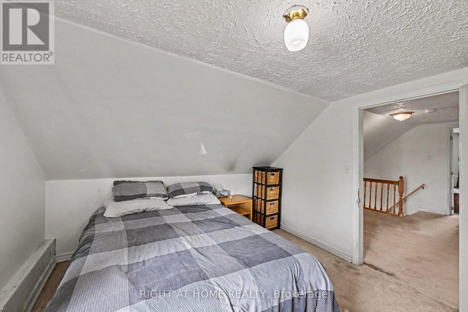 4006 Dunrobin Road Property Photo 16