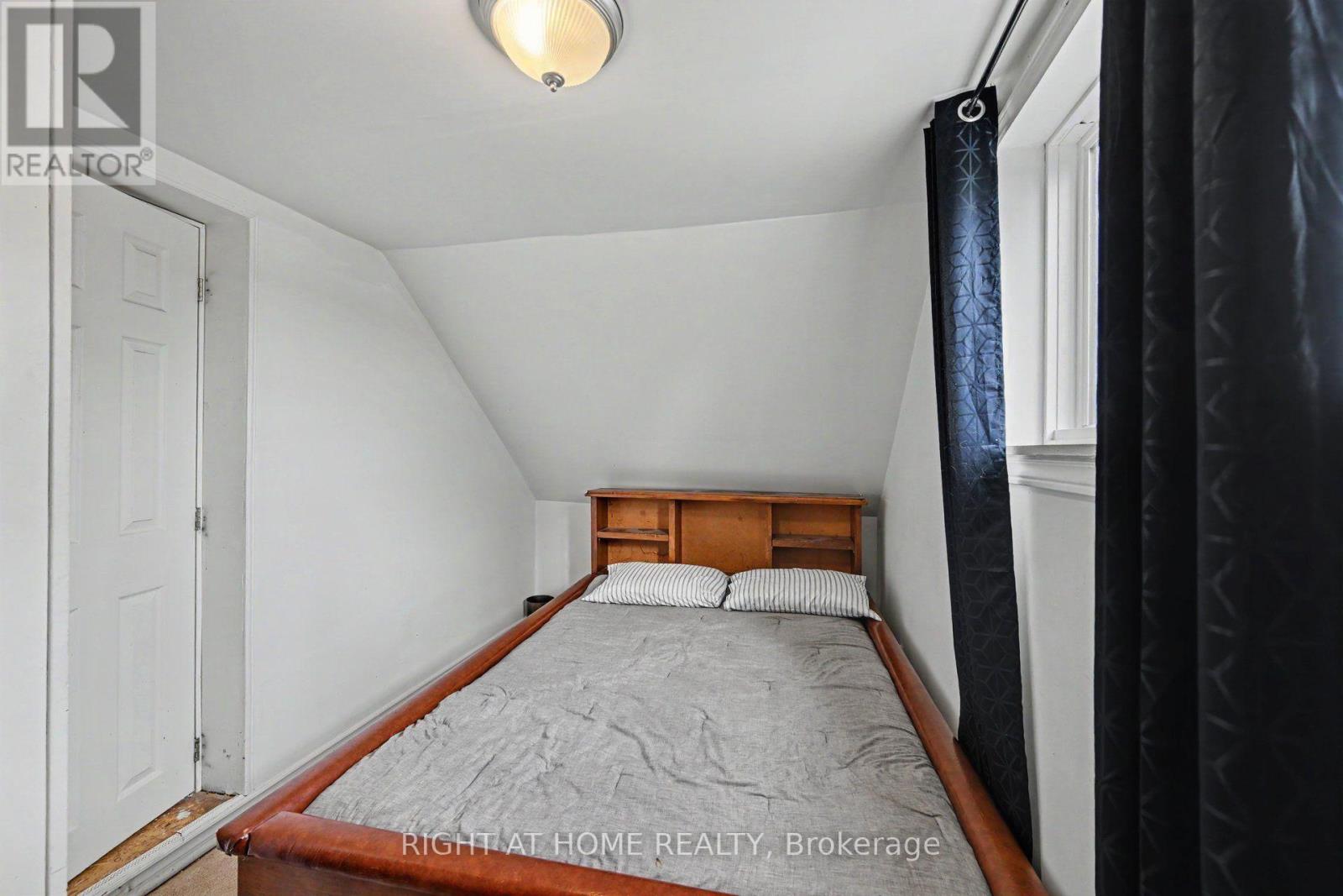 4006 Dunrobin Road Property Photo 18
