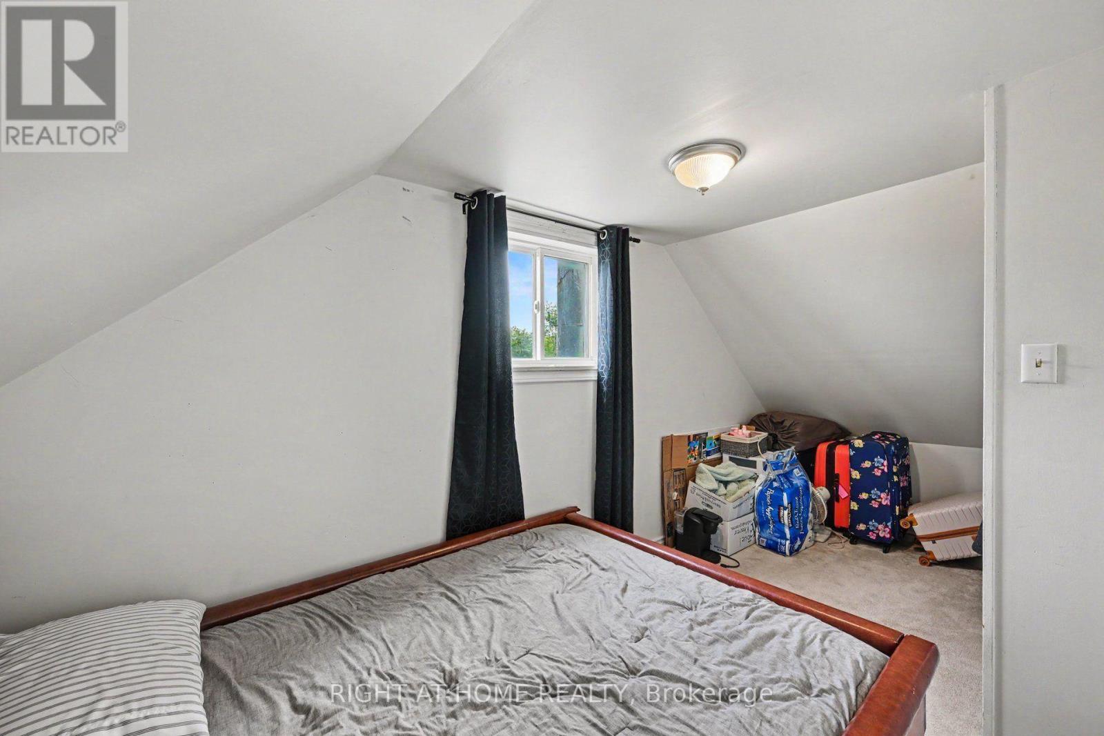 4006 Dunrobin Road Property Photo 19