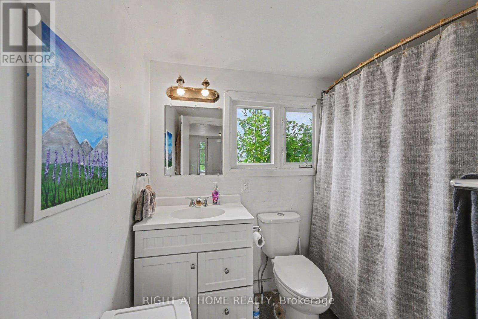 4006 Dunrobin Road Property Photo 21