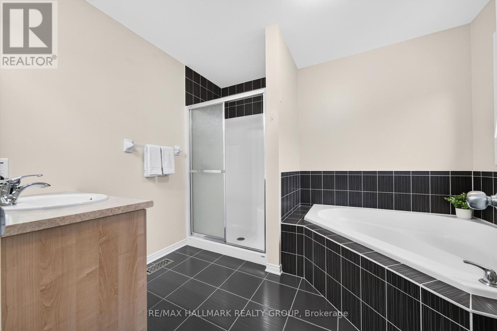 678 Percifor Way Property Photo 29