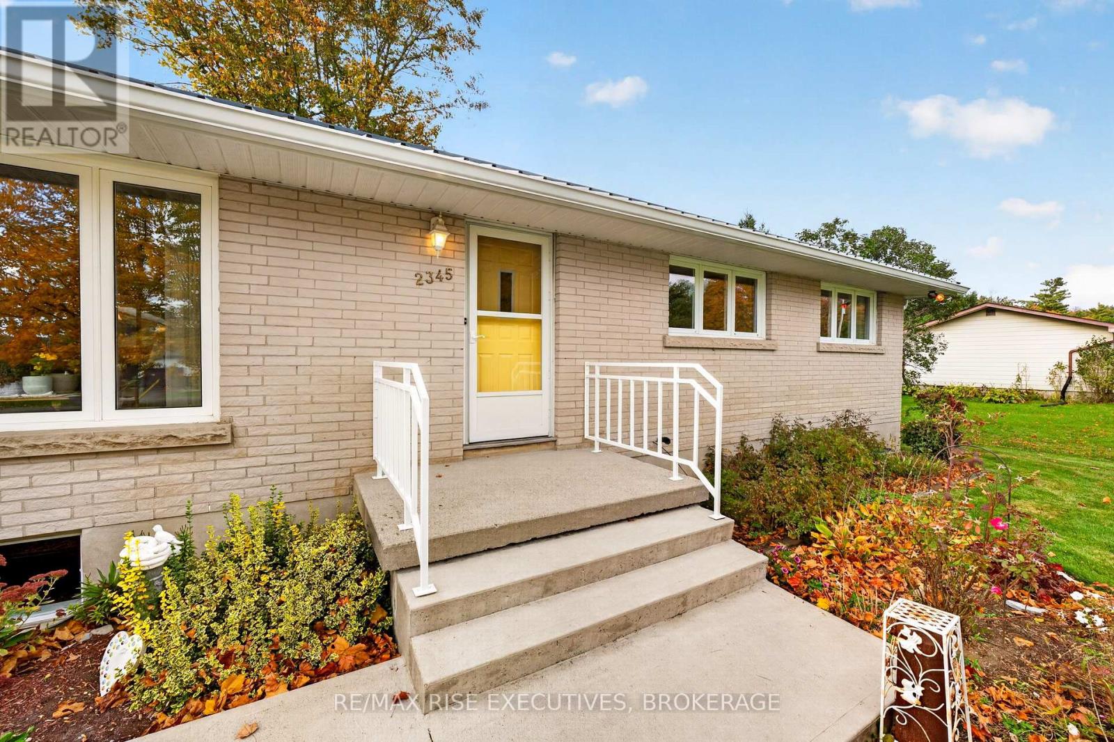 2345 Leeman Road Property Photo 3