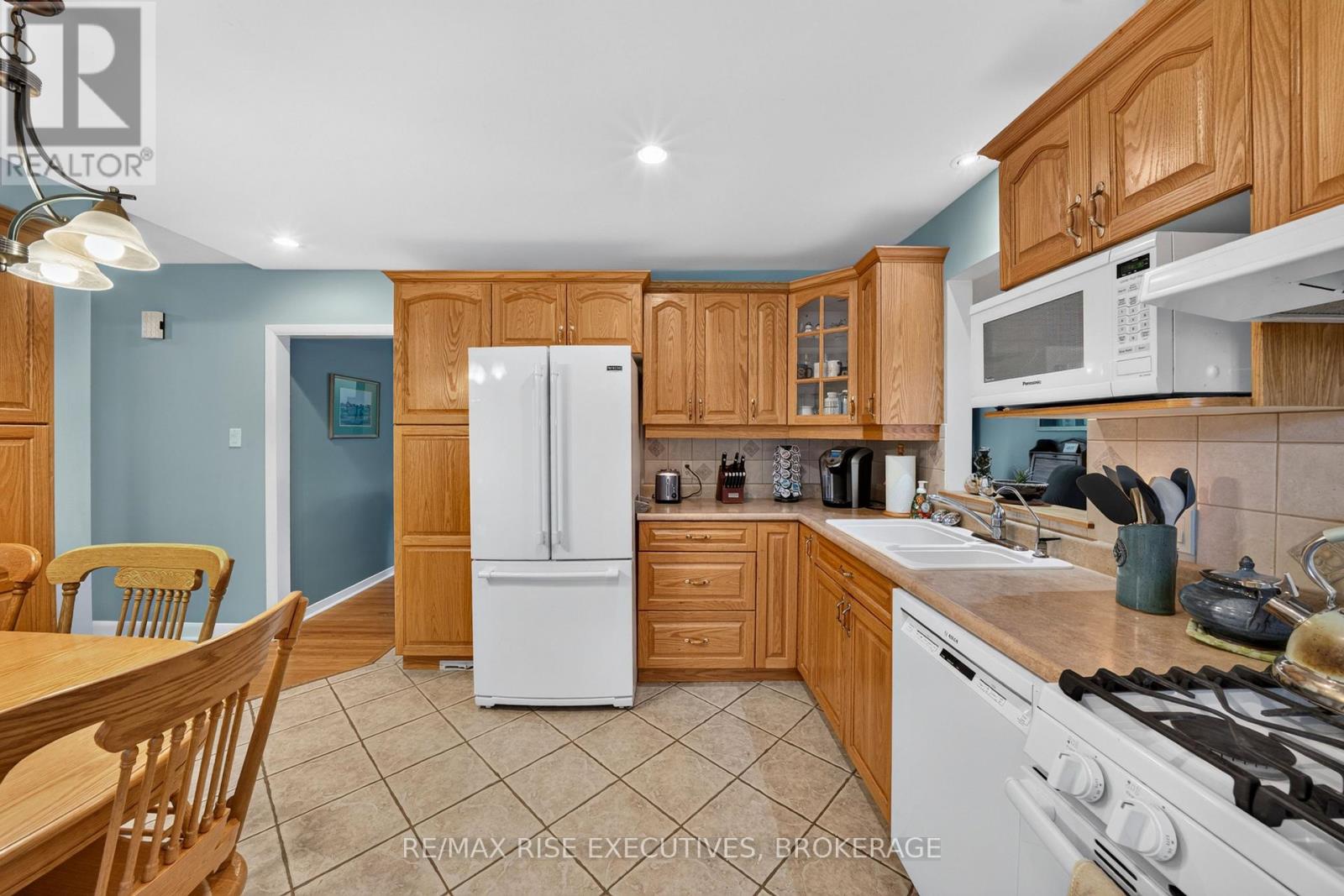 2345 Leeman Road Property Photo 9