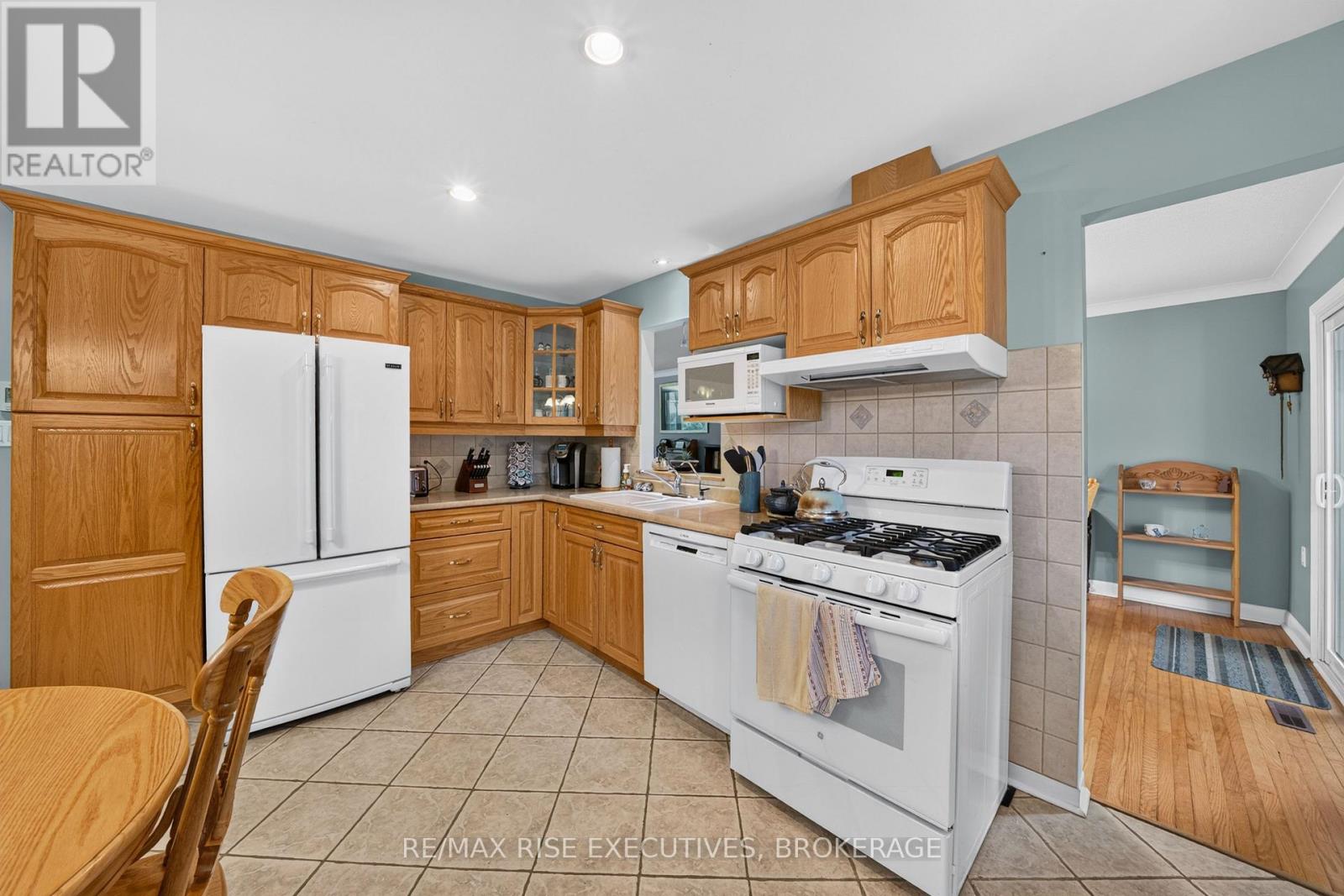 2345 Leeman Road Property Photo 12