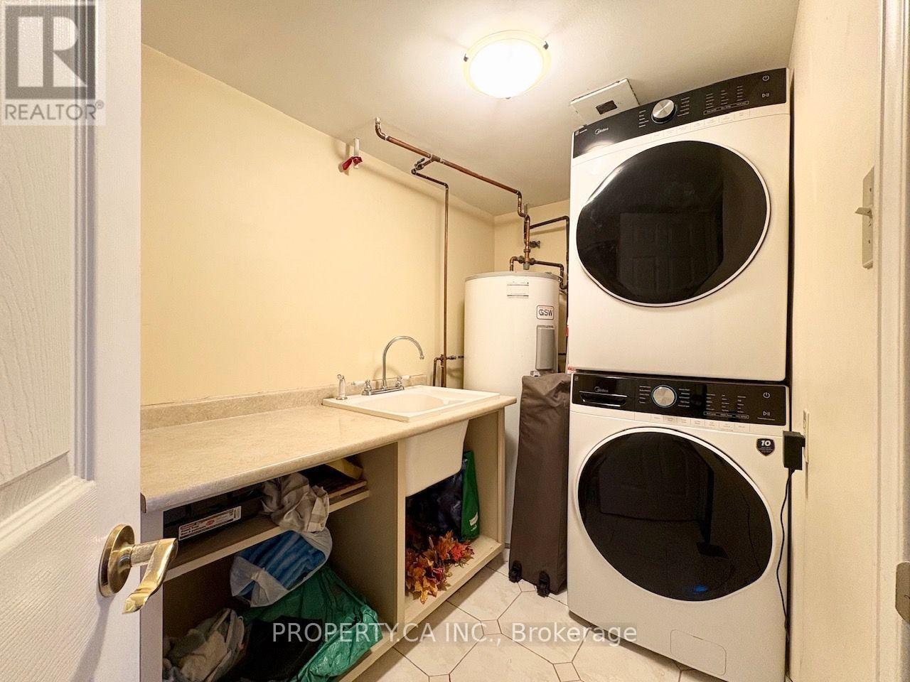 4a - 67 Caroline Street S Property Photo 15