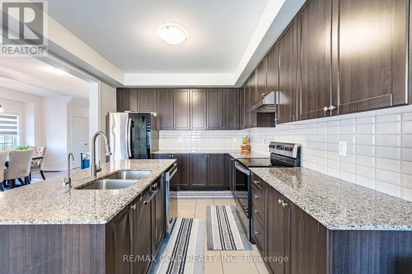 298 Ridley Crescent Property Photo 14