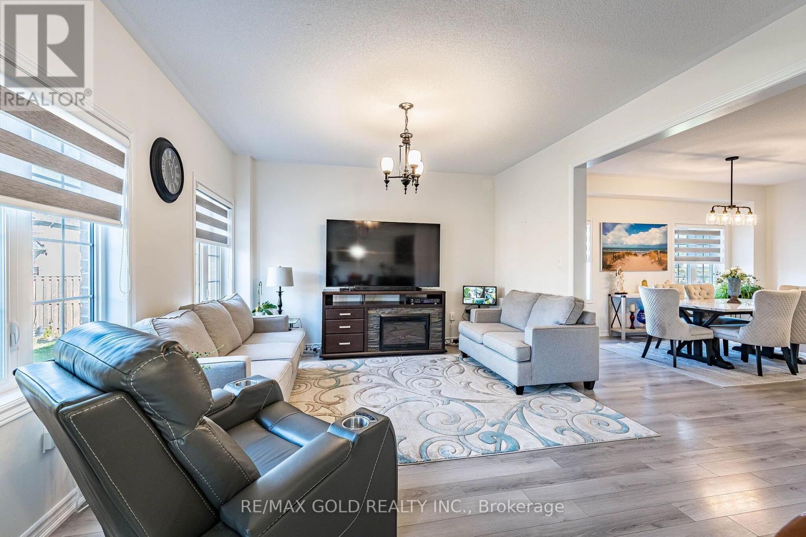 298 Ridley Crescent Property Photo 18