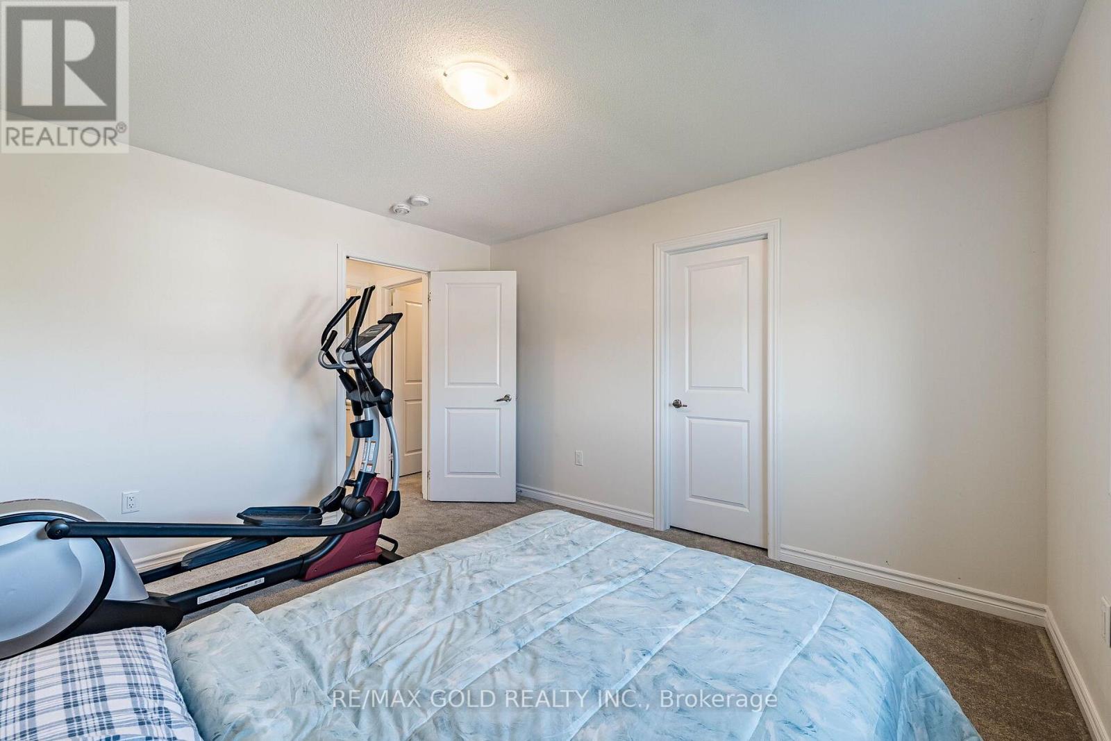 298 Ridley Crescent Property Photo 31