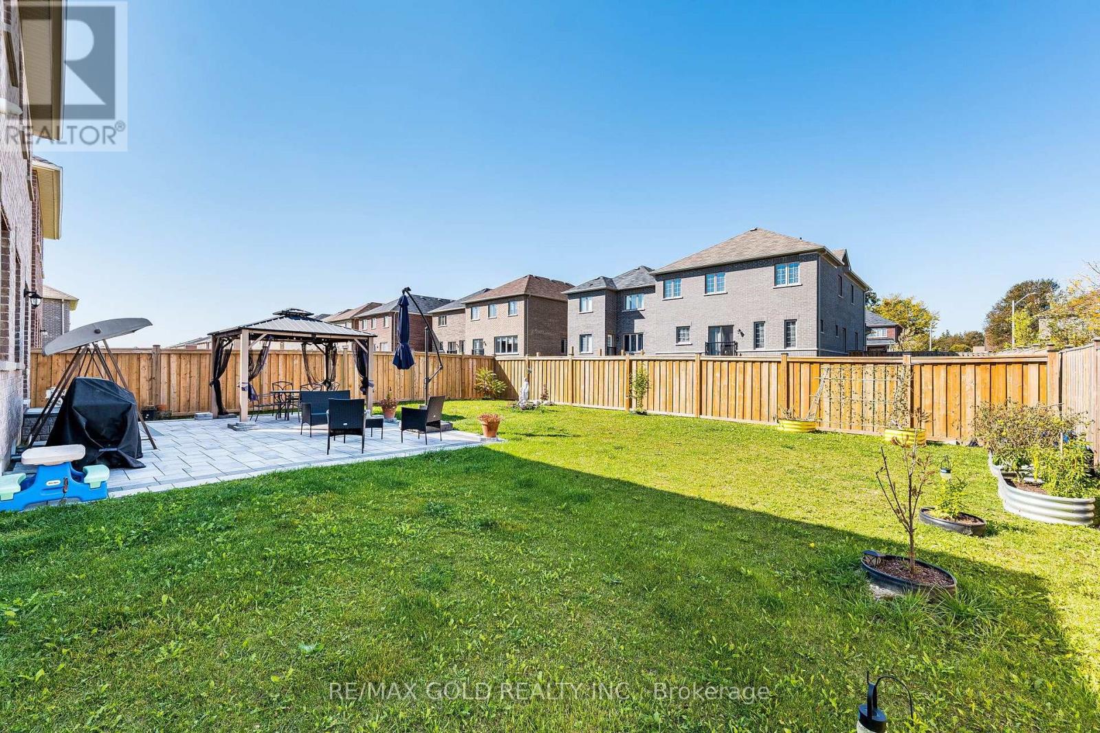 298 Ridley Crescent Property Photo 46