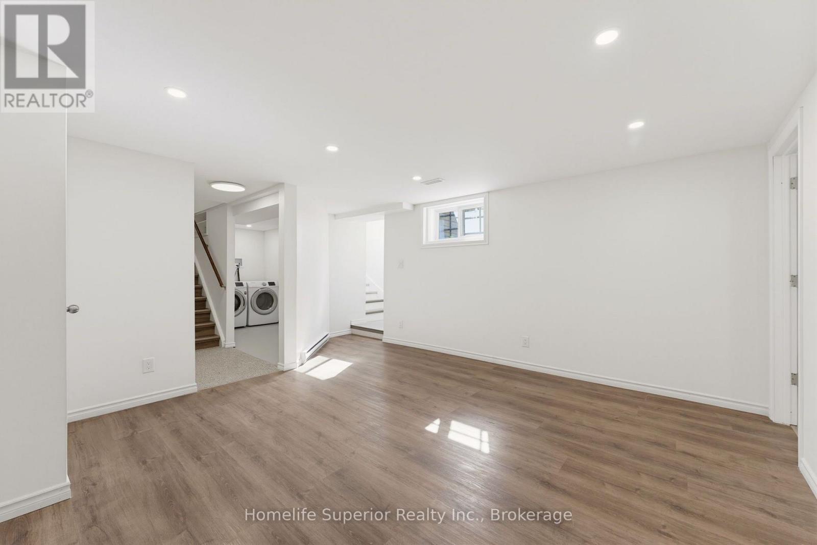 41 Wiltshire Drive N Property Photo 20