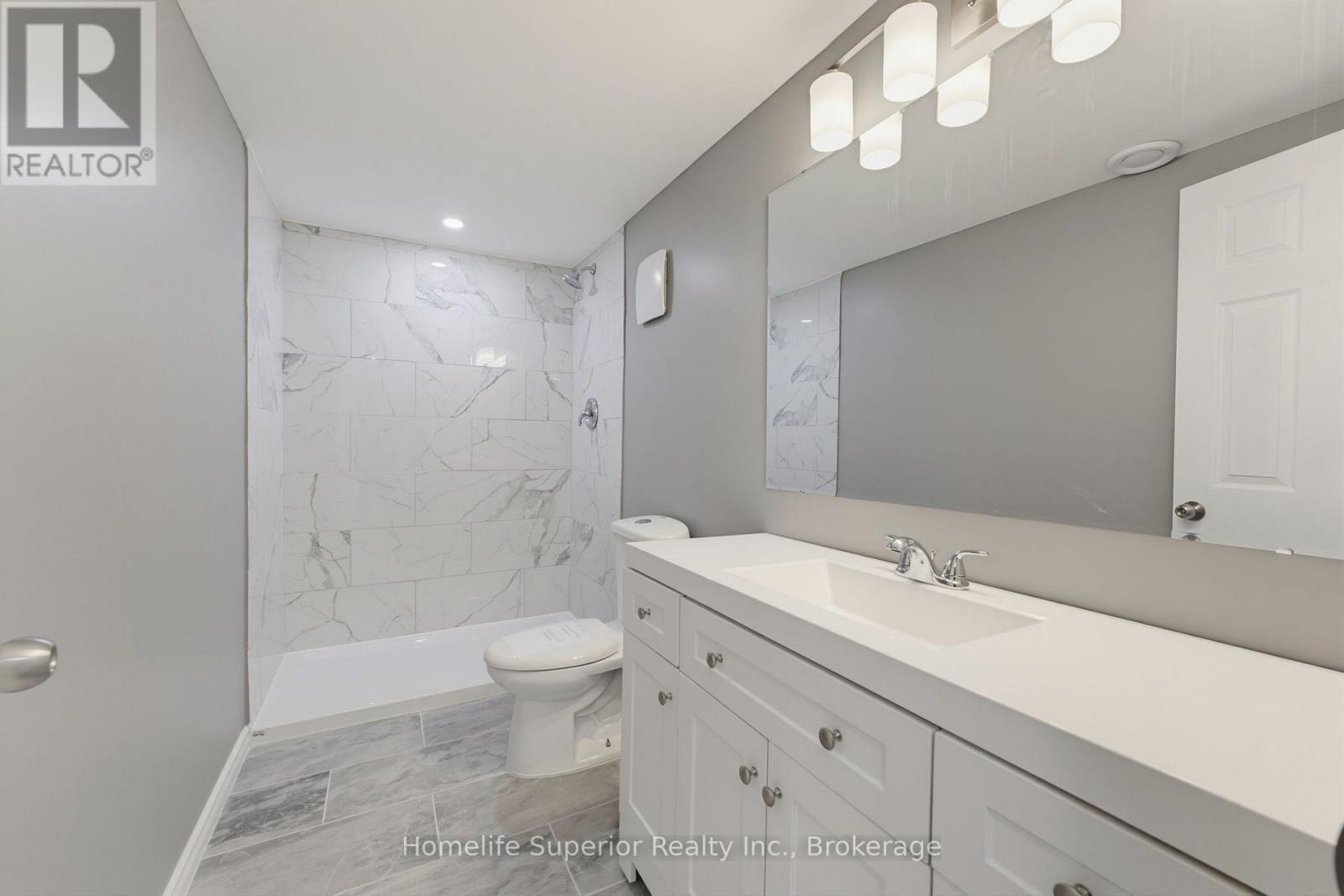 41 Wiltshire Drive N Property Photo 23