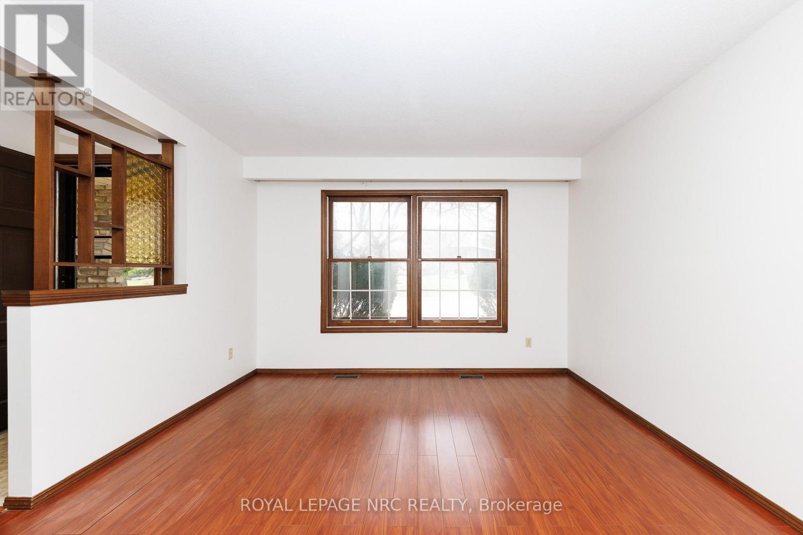 105 Hillview Road Property Photo 6