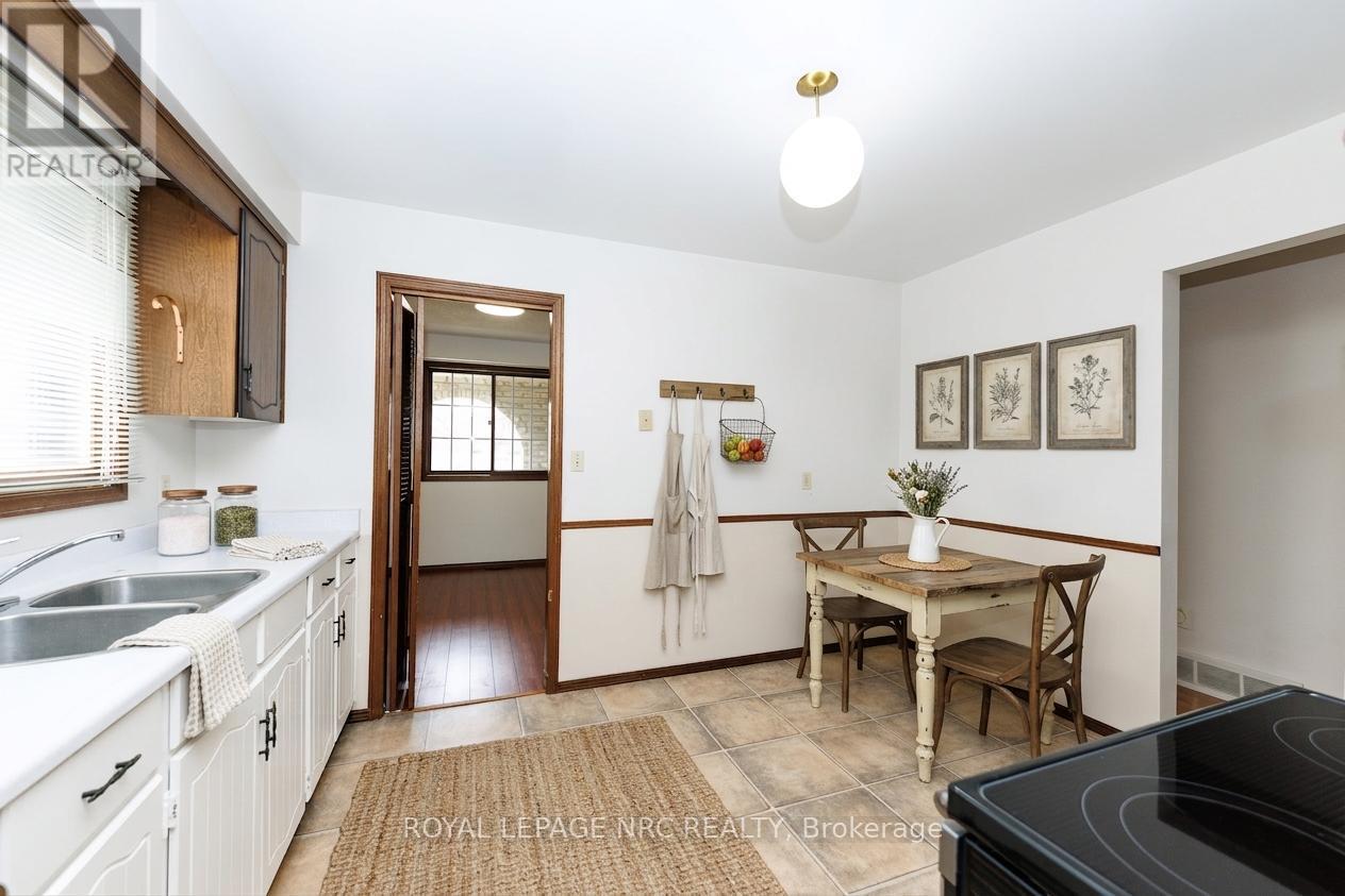 105 Hillview Road Property Photo 10