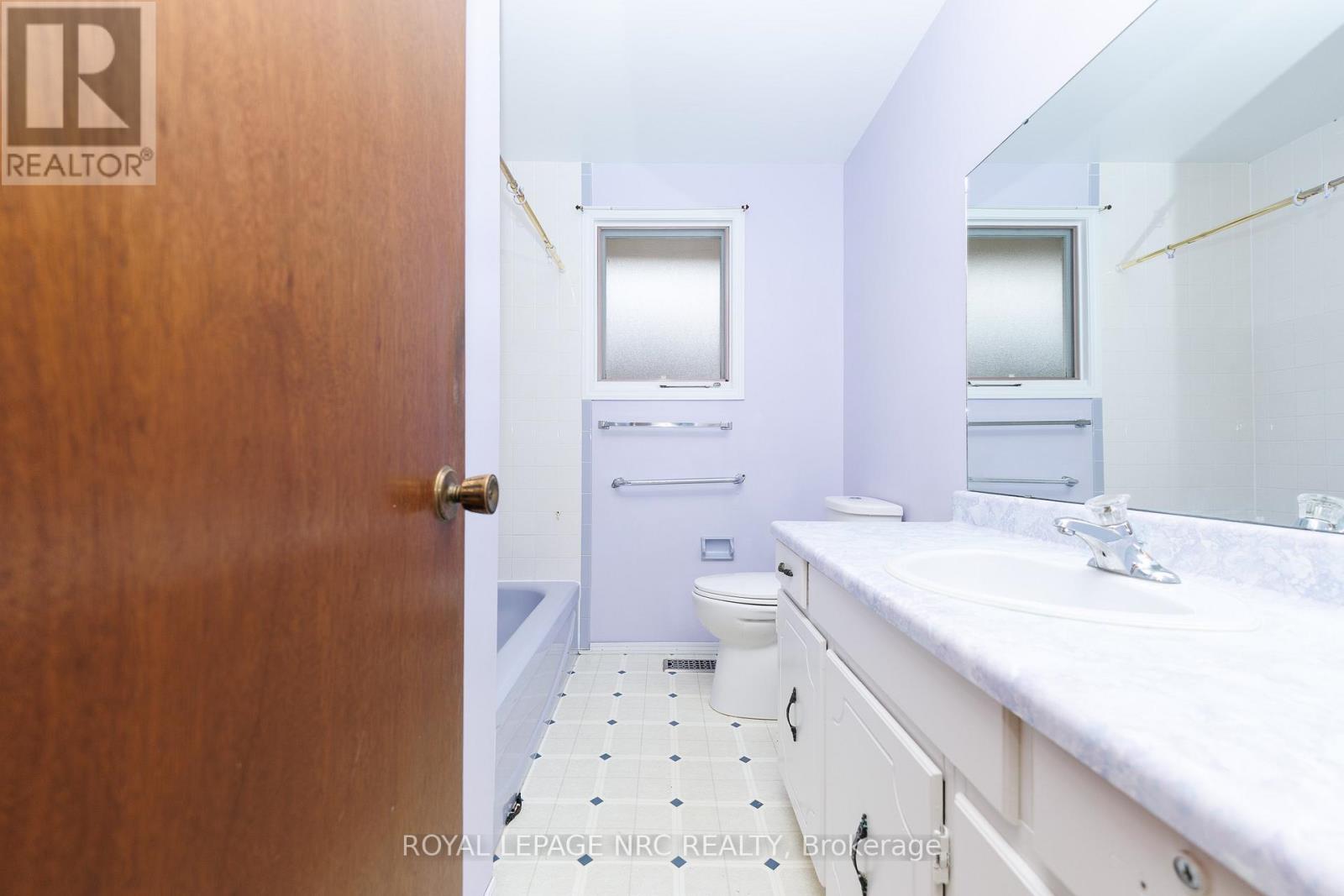 105 Hillview Road Property Photo 17