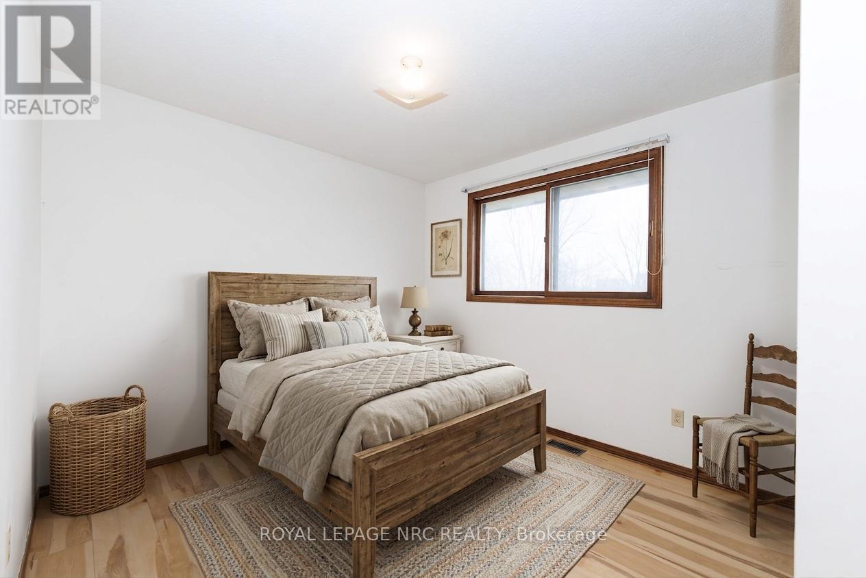 105 Hillview Road Property Photo 18