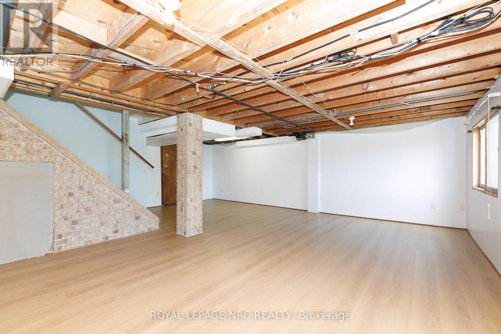 105 Hillview Road Property Photo 24