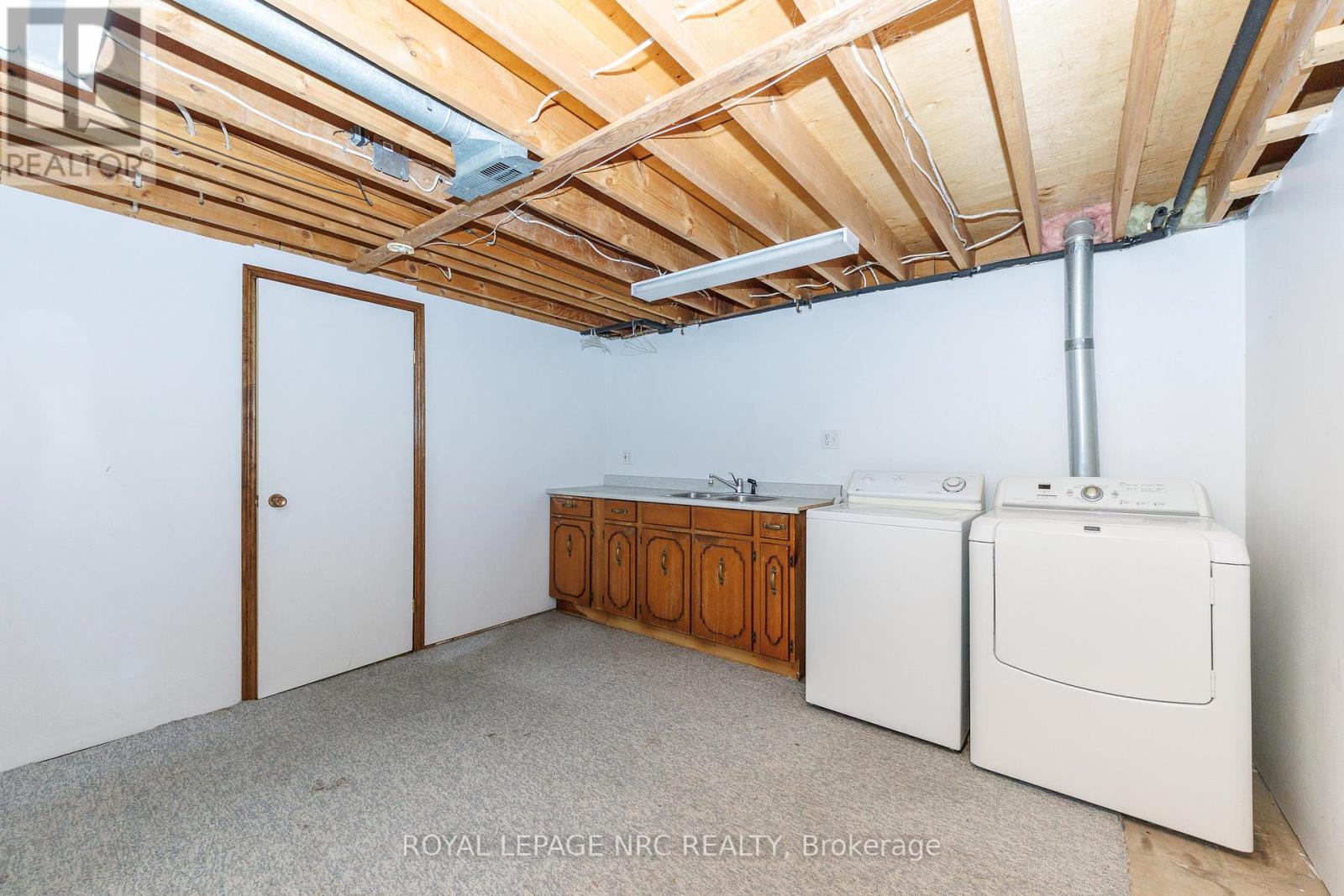 105 Hillview Road Property Photo 27