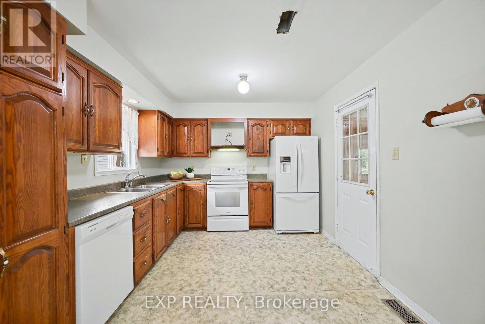16719 Myers Road Property Photo 7