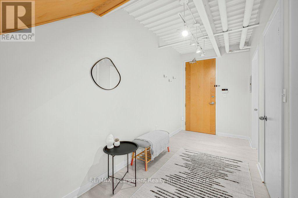 107 - 66 Bay Street S Property Photo 7