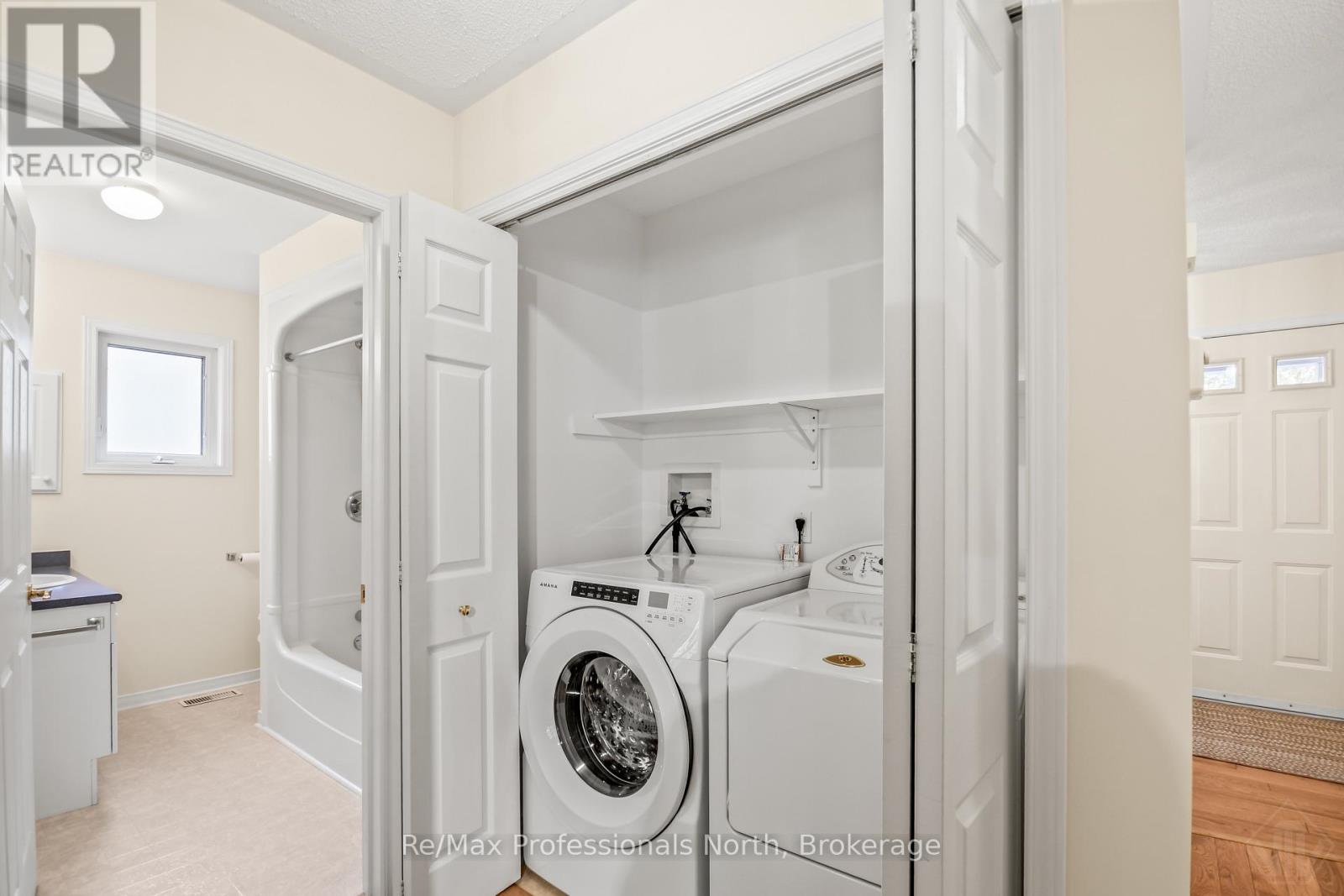 60 Pineridge Gate Property Photo 19