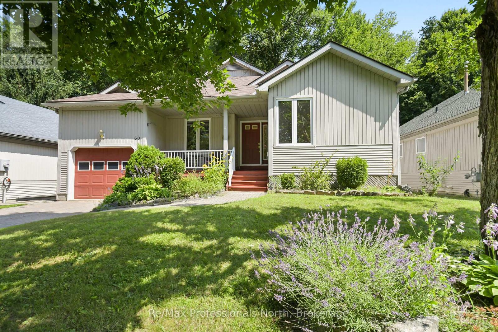 60 Pineridge Gate Property Photo 33