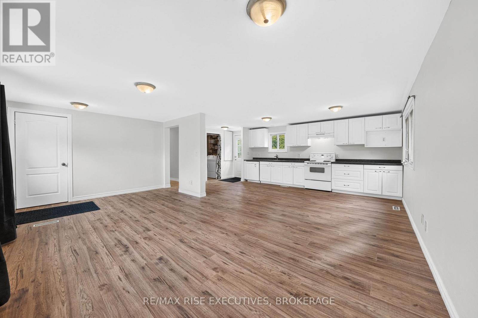 2363 Sands Road Property Photo 8