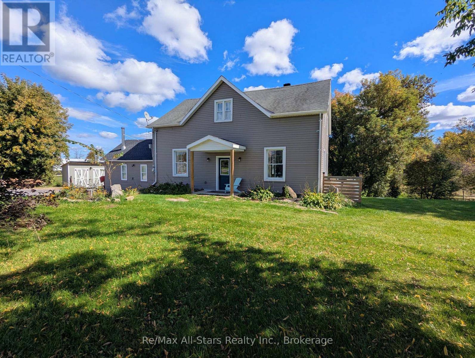 857 Perth Road Property Photo 2
