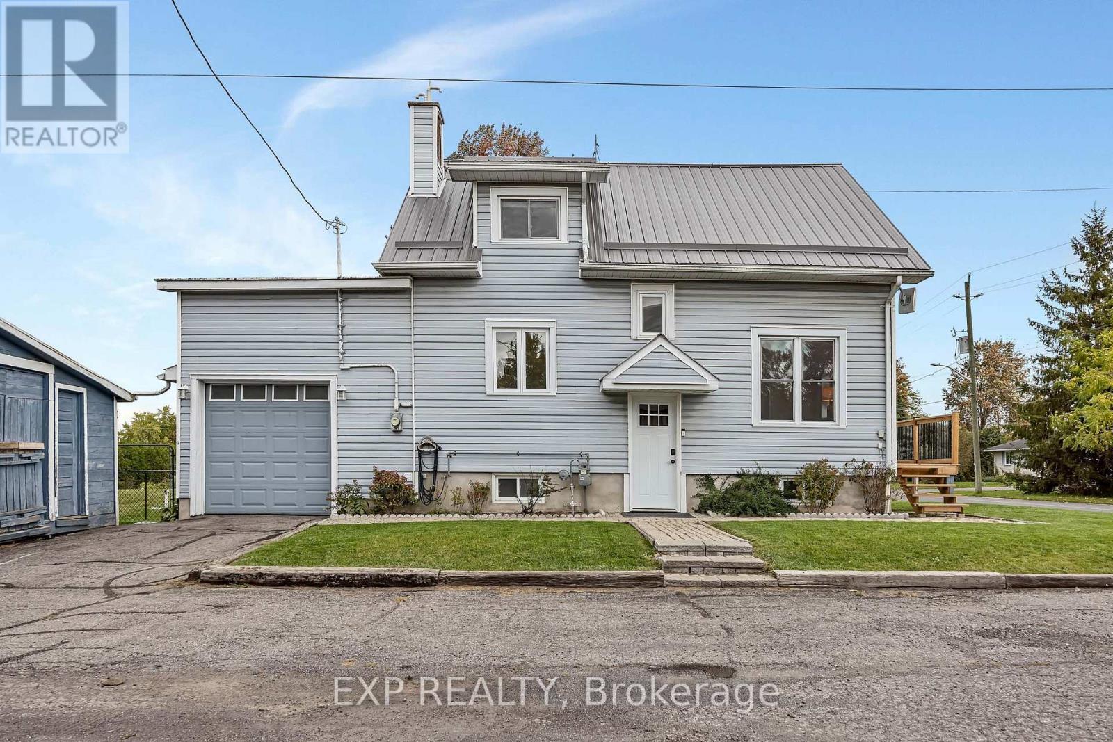 11505 Queen Street Property Photo 2