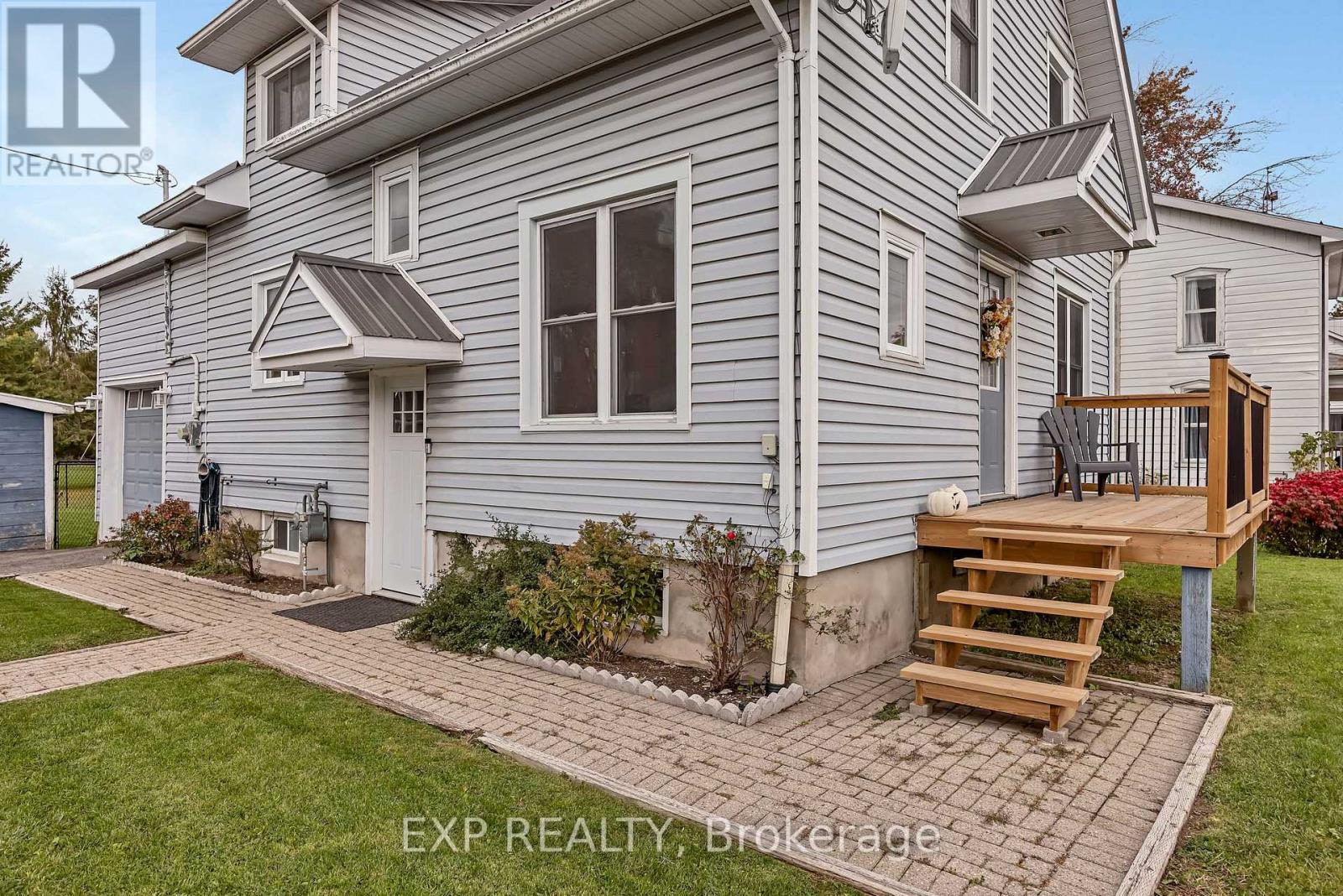 11505 Queen Street Property Photo 4