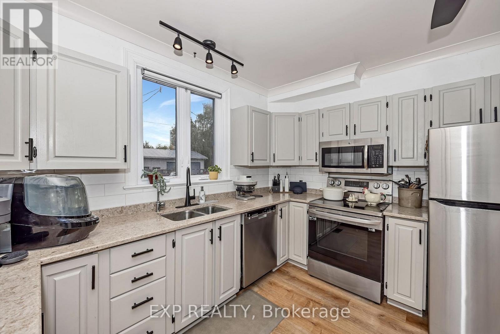 11505 Queen Street Property Photo 18