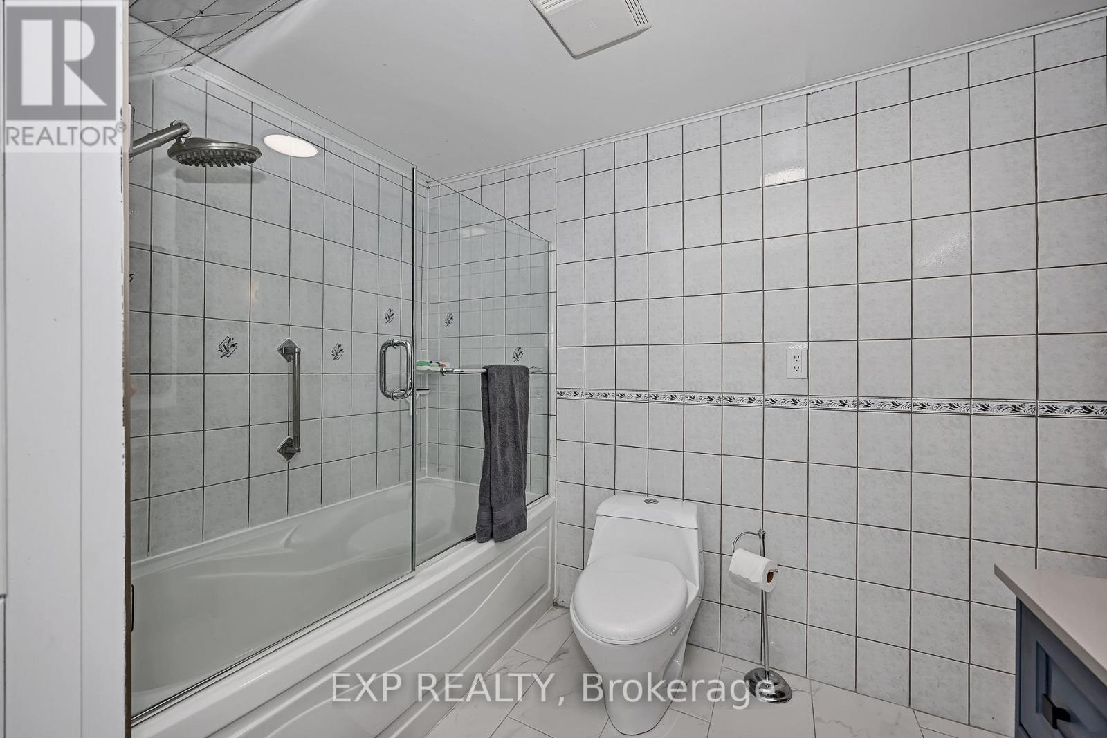 11505 Queen Street Property Photo 33