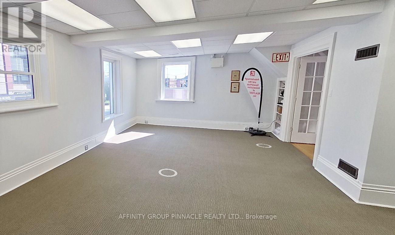 Upper - 273 Charlotte Street Property Photo 2