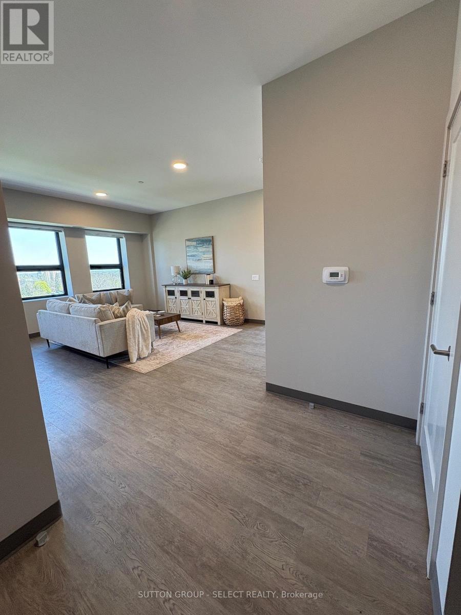 713 - 195 Dufferin Avenue Property Photo 8