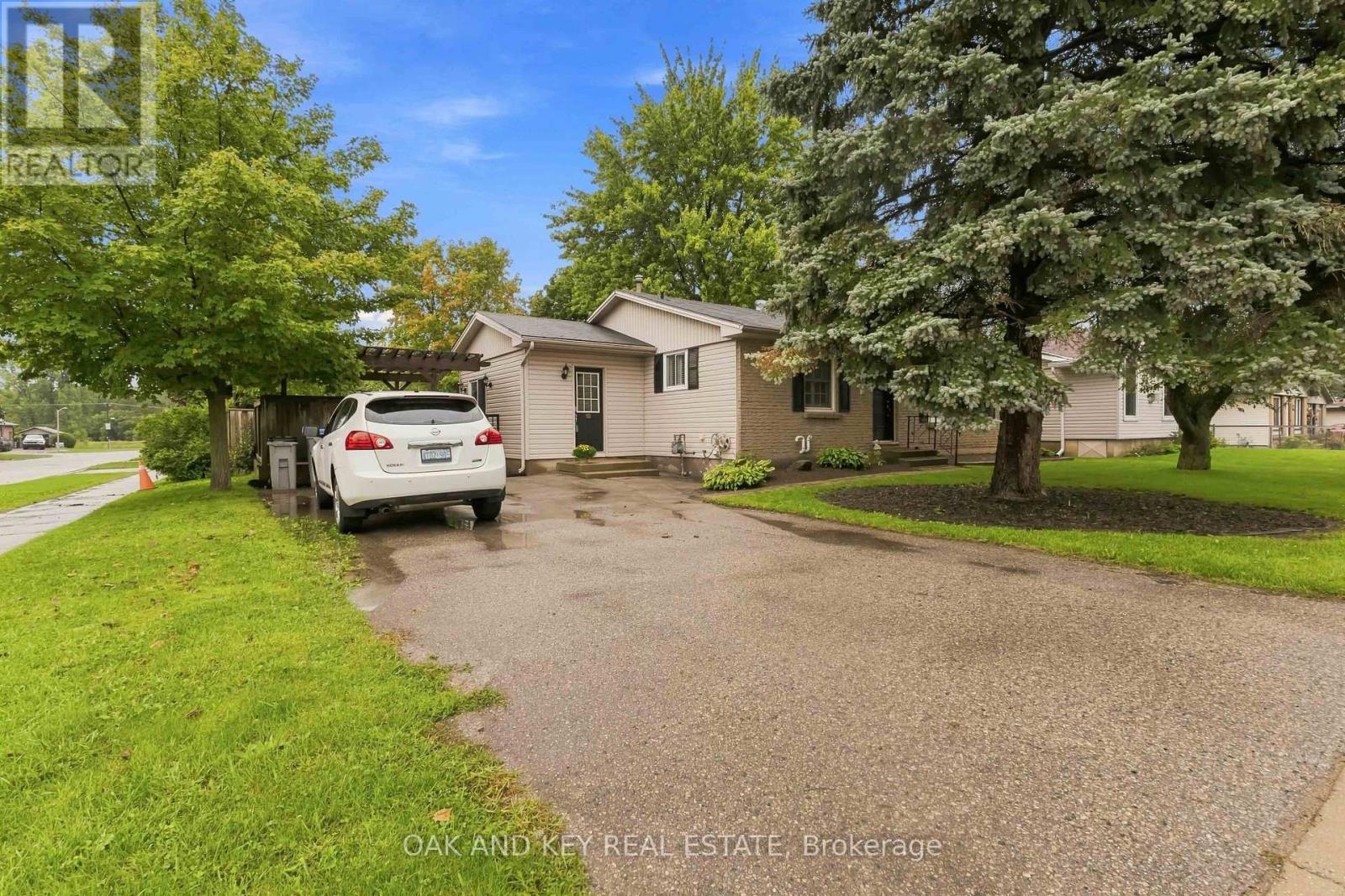 118 Harold Court Property Photo 3