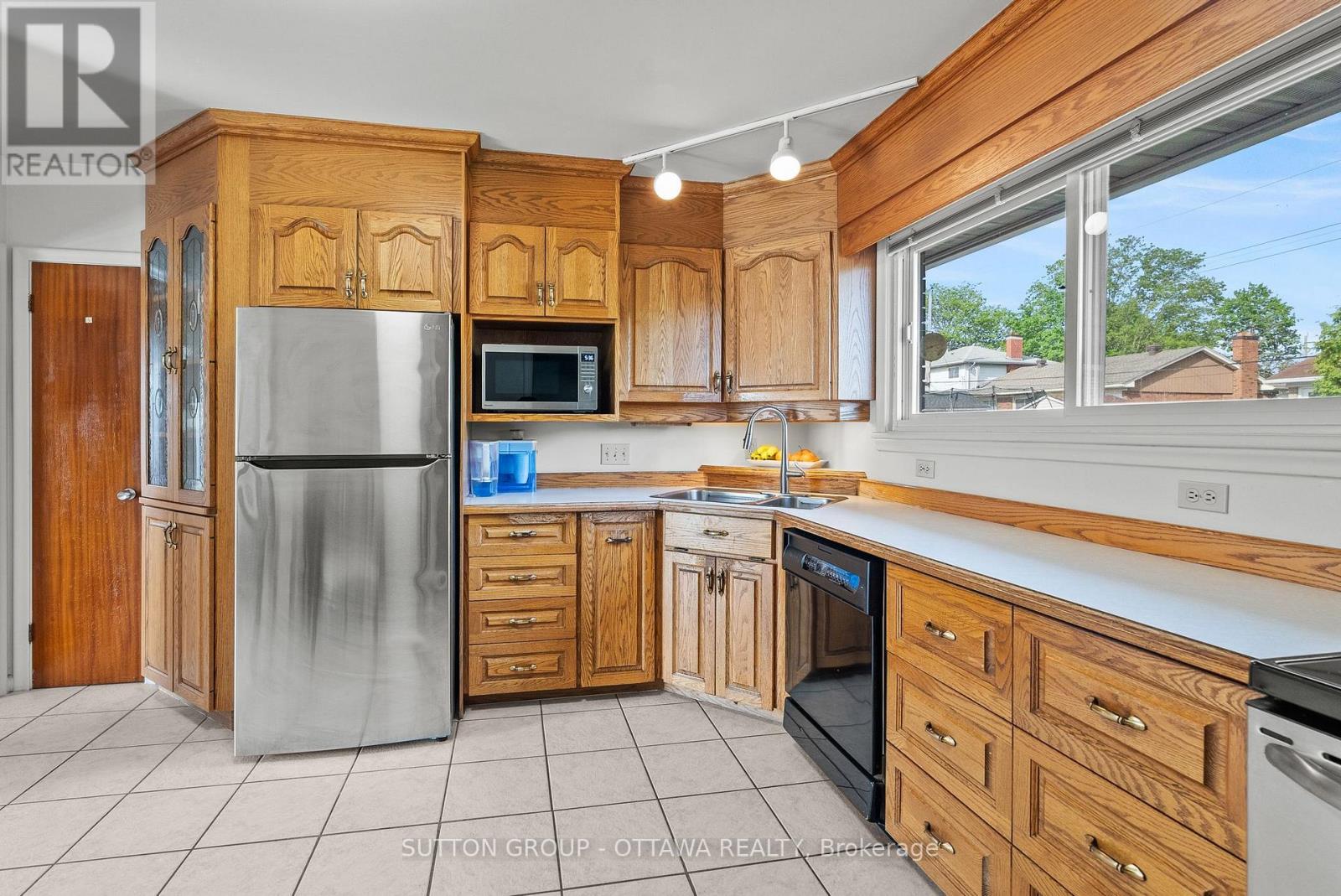 1237 Whitmore Avenue Property Photo 15