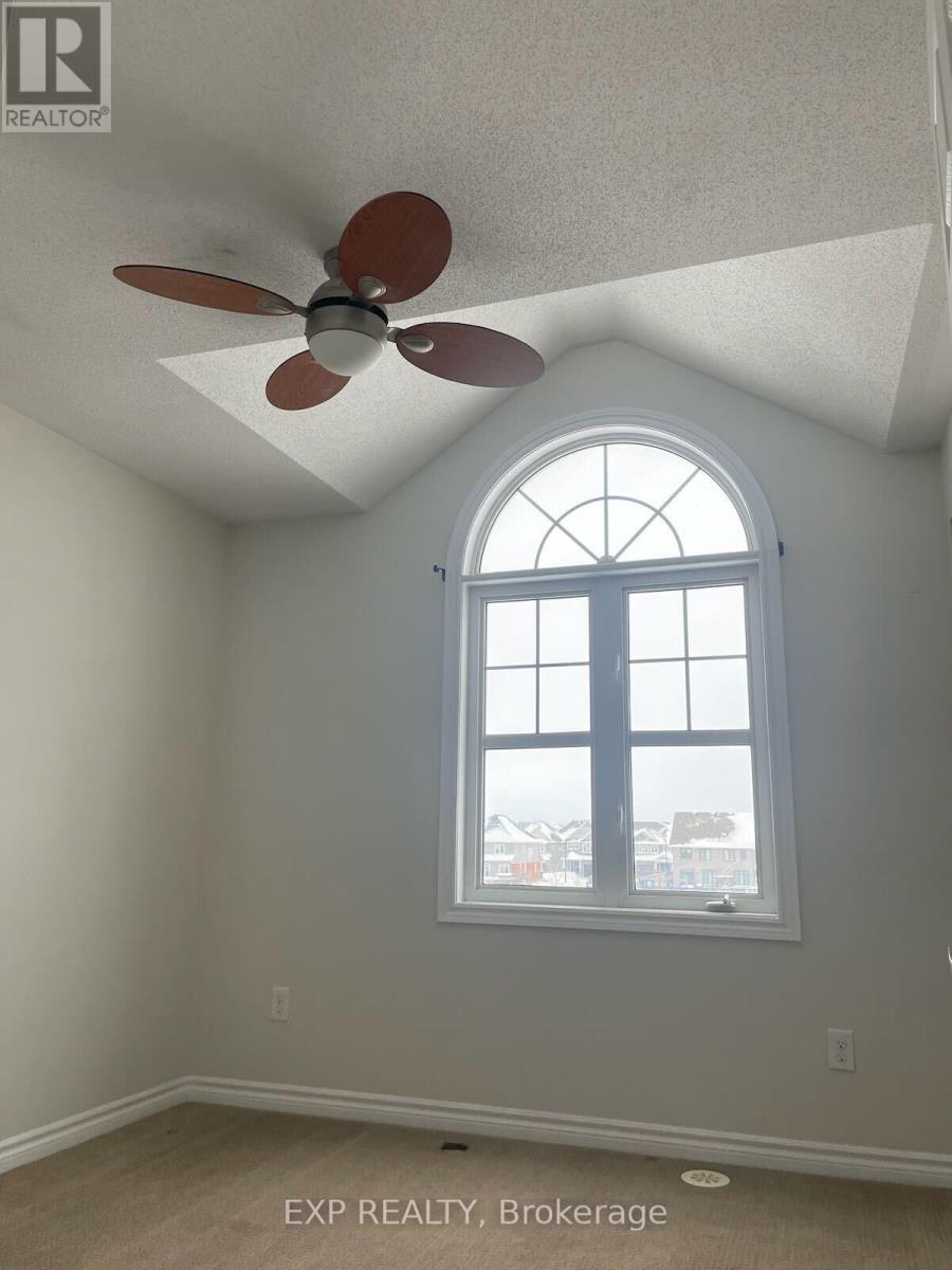 2439 Nutgrove Avenue Property Photo 9