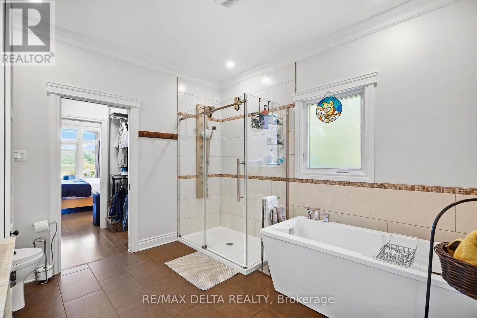 2416 Bay Road Property Photo 13