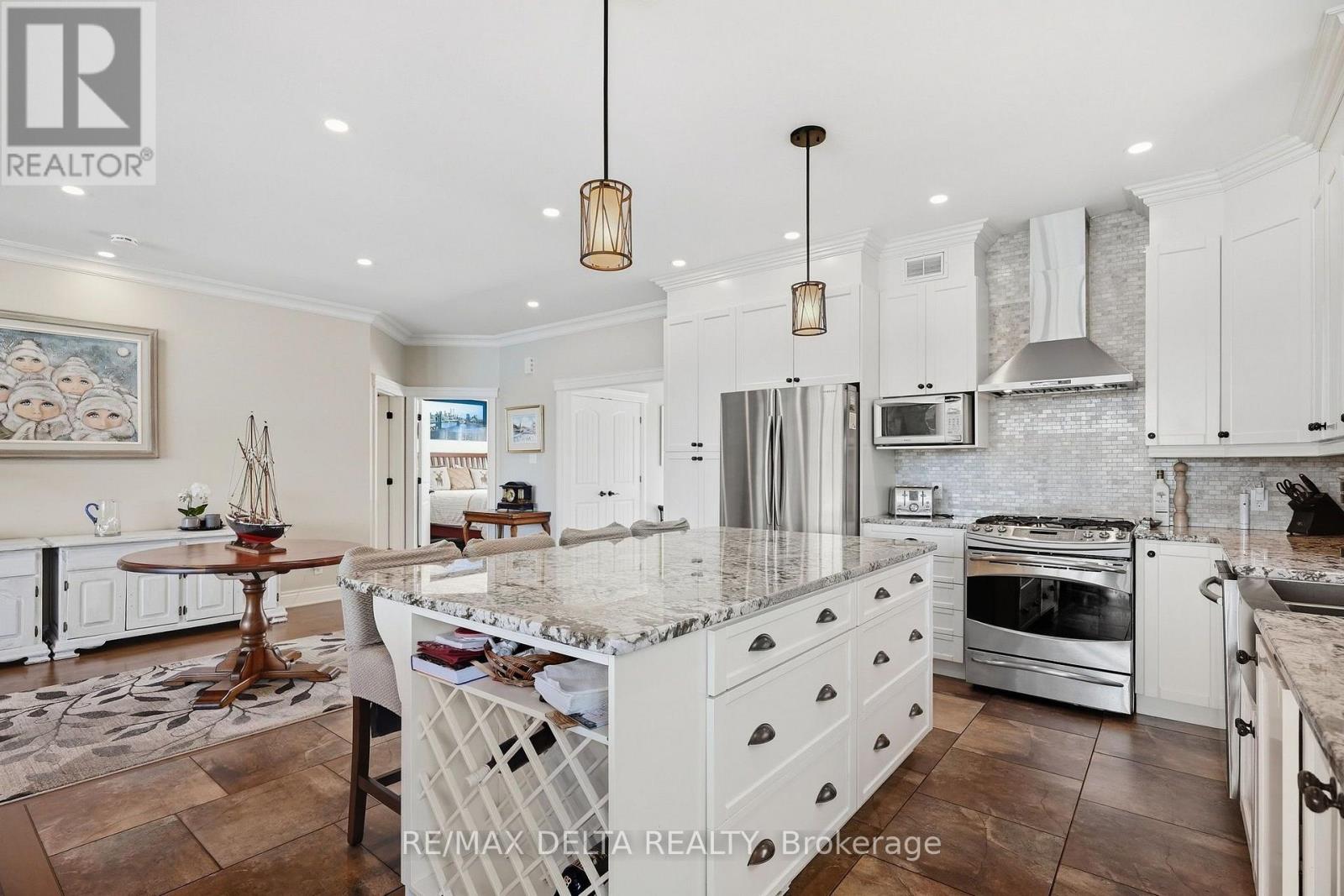 2416 Bay Road Property Photo 25