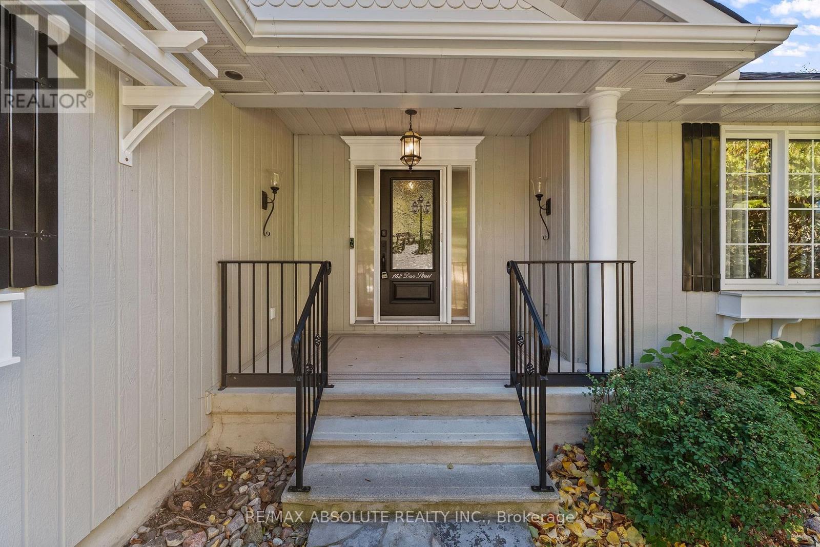 162 Dan Street Property Photo 3
