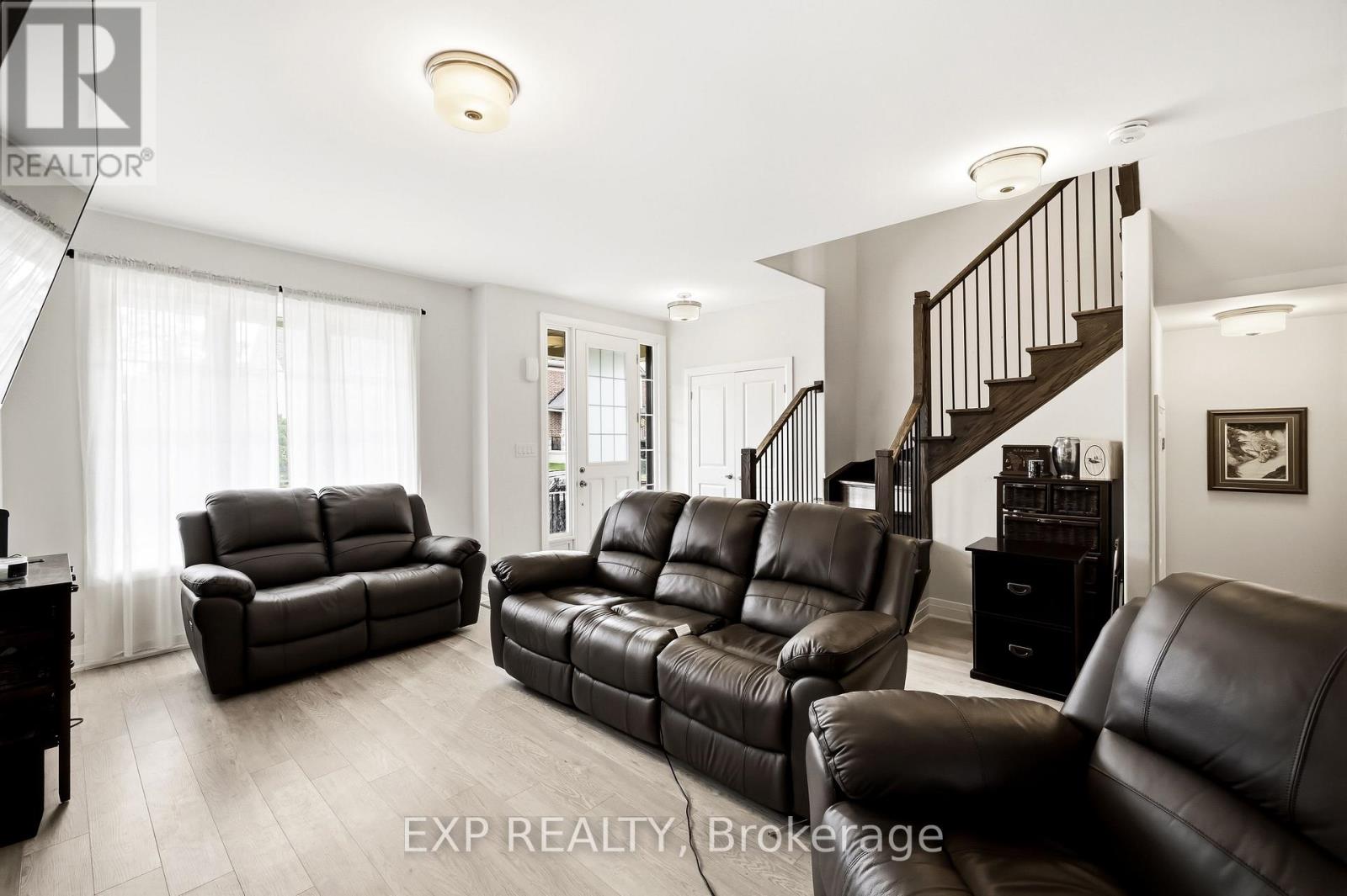 294 Noftall Gardens Property Photo 8