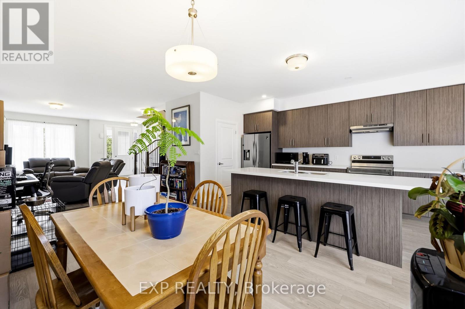 294 Noftall Gardens Property Photo 13