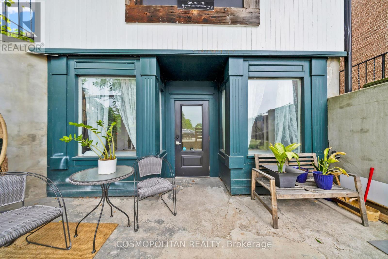 1433 Pelham Street Property Photo 24