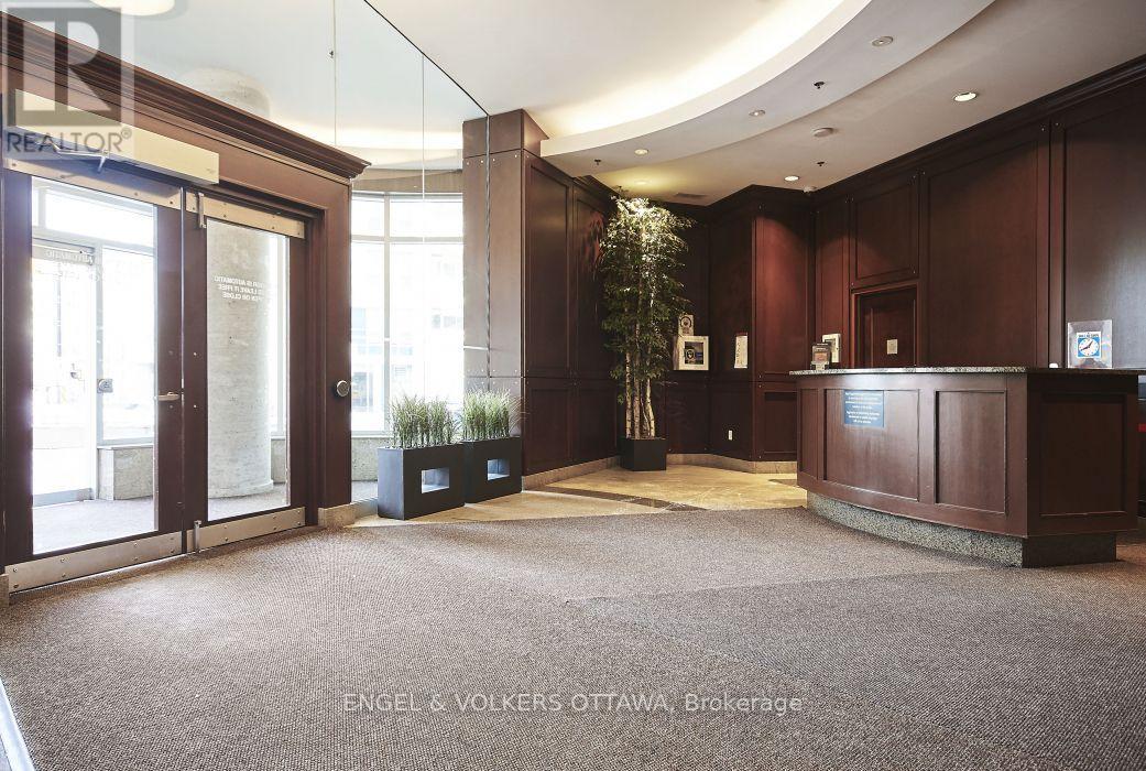 902 - 234 Rideau Street Property Photo 3
