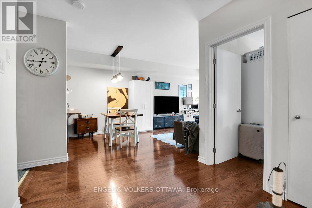 902 - 234 Rideau Street Property Photo 23