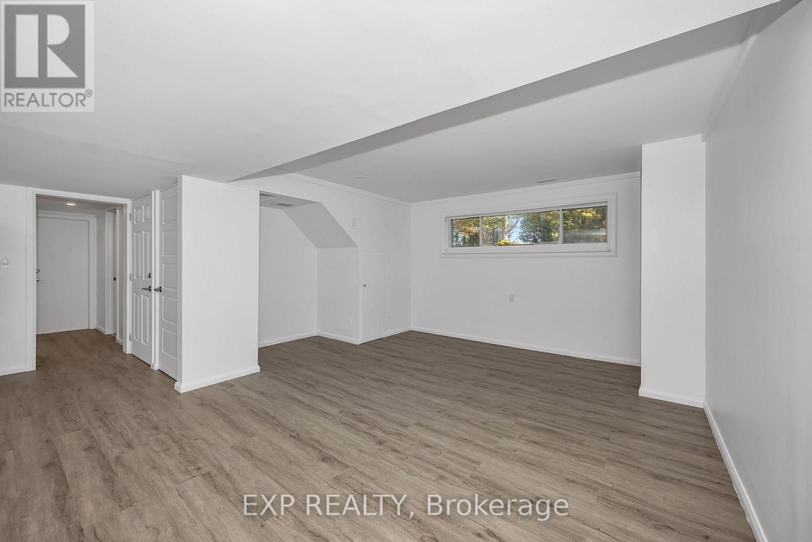 557 Glenview Road Property Photo 24