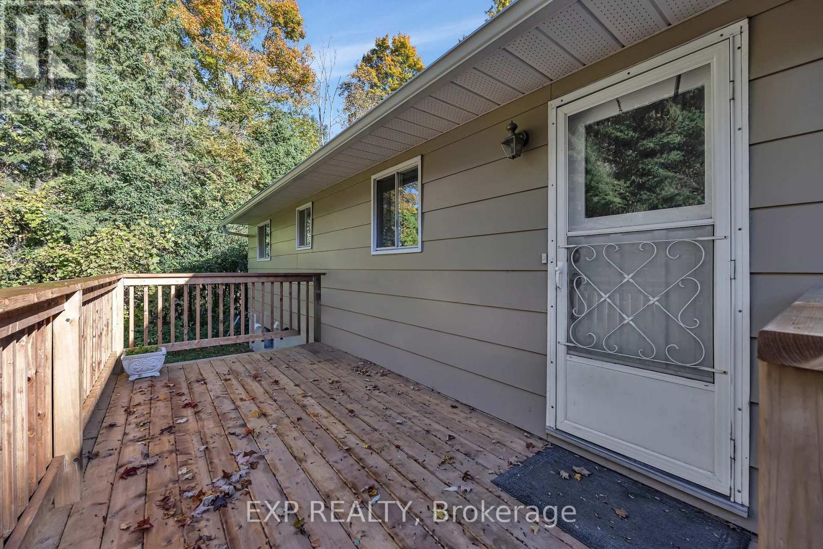 557 Glenview Road Property Photo 31
