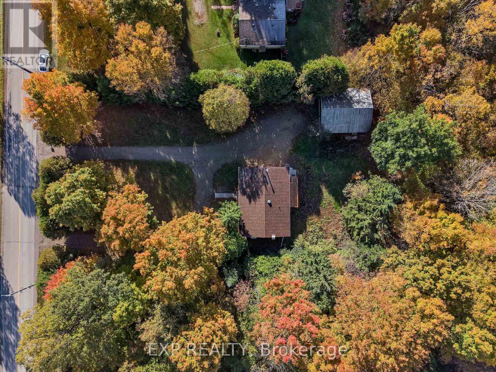 557 Glenview Road Property Photo 38