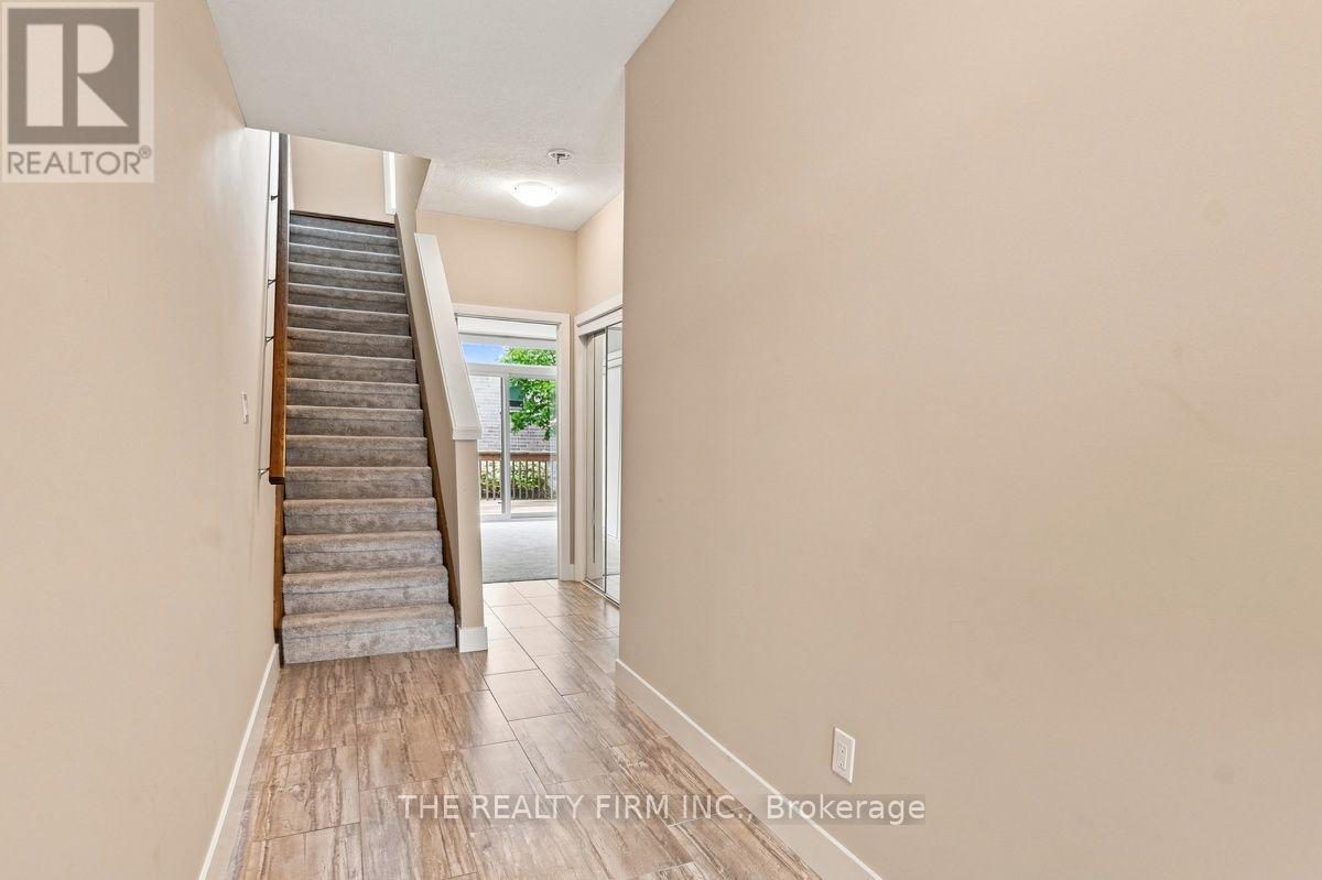 2140 Meadowgate Boulevard Property Photo 3