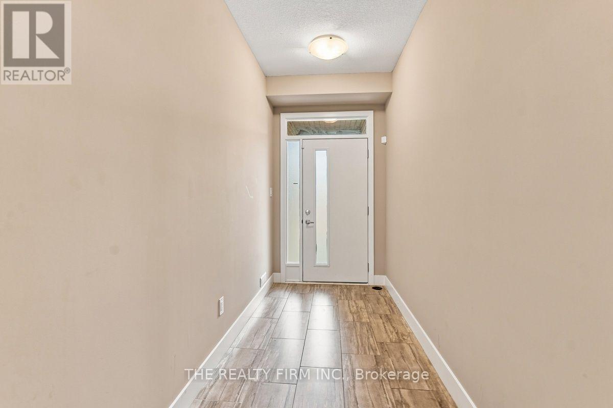 2140 Meadowgate Boulevard Property Photo 4